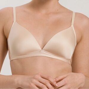 HANRO Satin Deluxe Padded Soft Cup Bra 71071 Deep Plunge NWT Nude Beige 36C